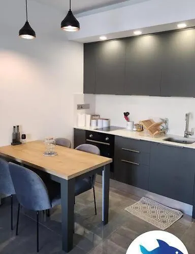 Courtyard Apartman *